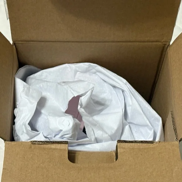 Stanley Quencher H2.0 30oz Tumbler - Pink Parade Limited Edition Silver Accent - Picture 7 of 7